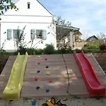 Patakporta شقة